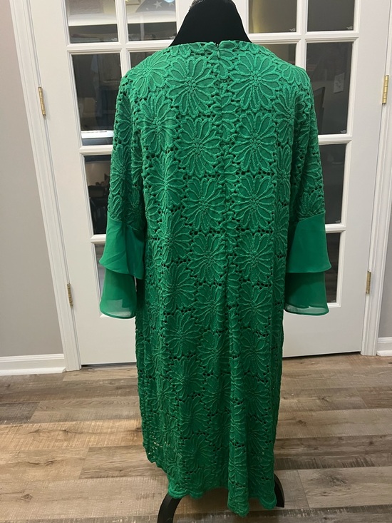 Alfani Green Lace floral long tiered sleeve dress size 18W EUC - Picture 5 of 8